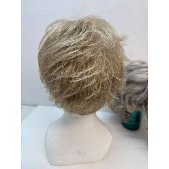 Ladies full Wigs Paula Young and more - Picture 8 of 13